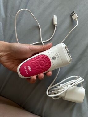 Braun Silk-épil 5 Pink & White Electric Epilator